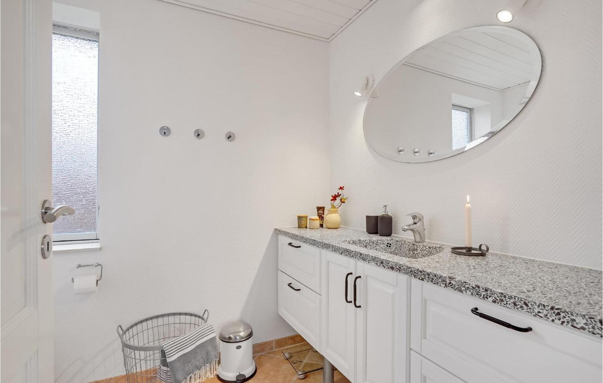 Gorgeous Home In Sunds With Kitchen المظهر الخارجي الصورة
